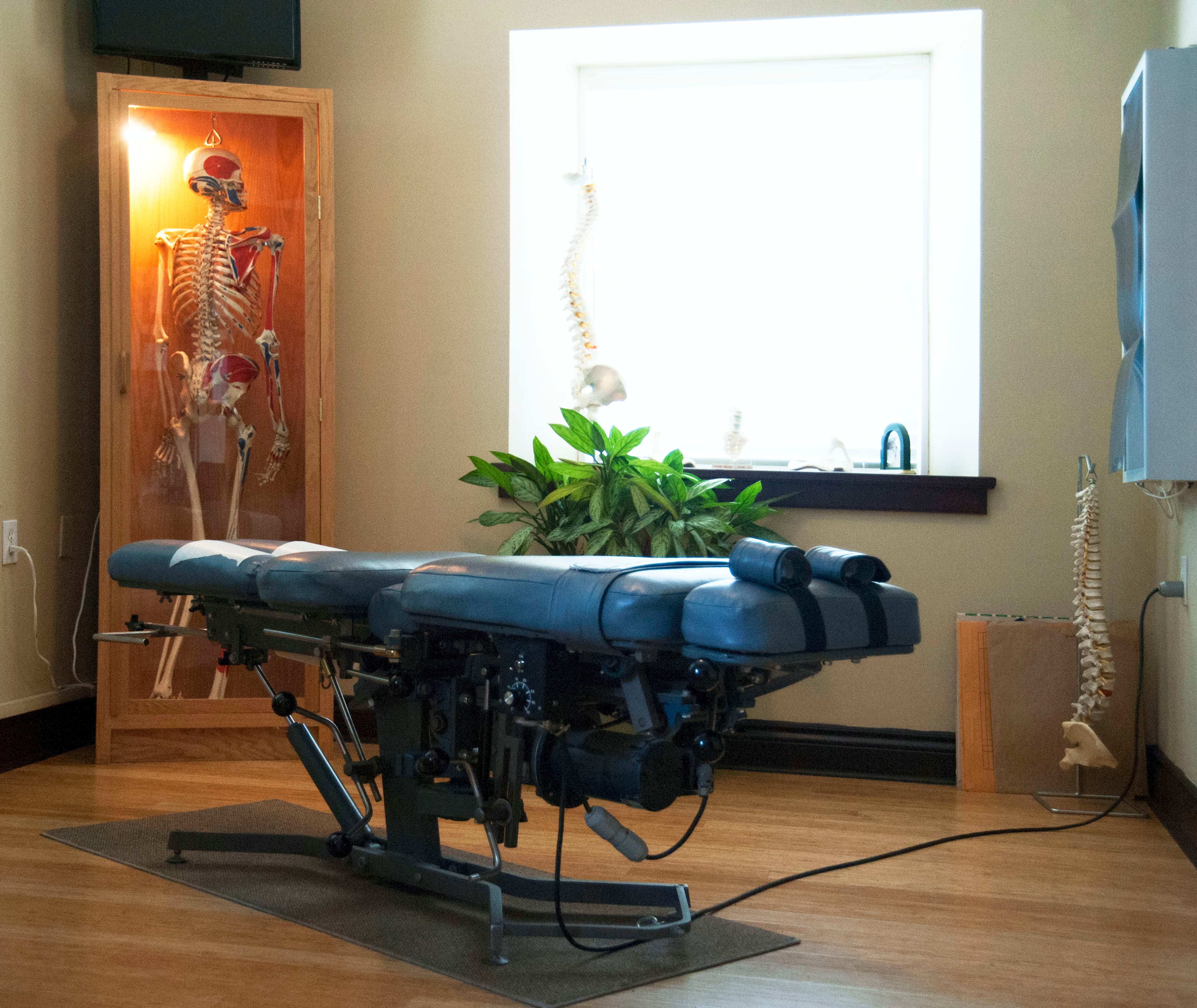 Chiropractic treatment room at Truman Chiropractic in Kansas City